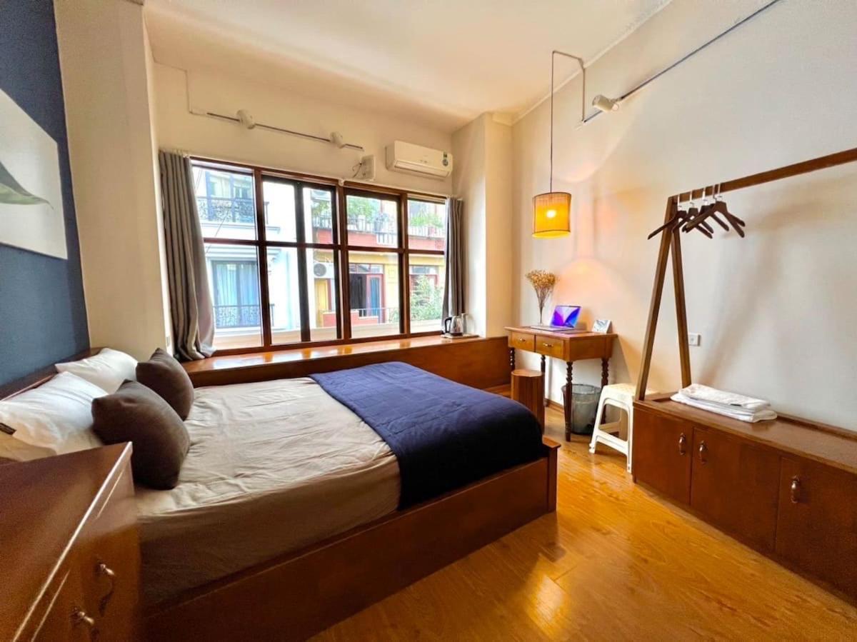 Nice Room Located Right Next To The Old Quarter Can Phong Nhieu Anh Sang Tai Ngay Gan Pho Di Bo Ho Guom هانوي المظهر الخارجي الصورة